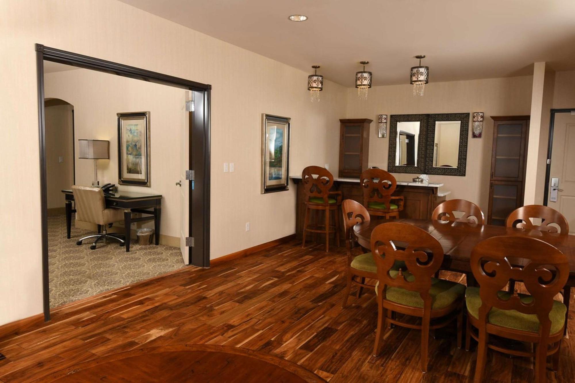 Woolley'S Classic Suites Denver Airport Aurora Bagian luar foto