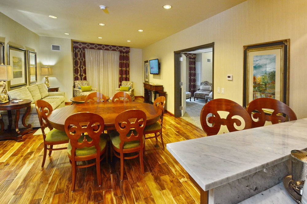 Woolley'S Classic Suites Denver Airport Aurora Bagian luar foto